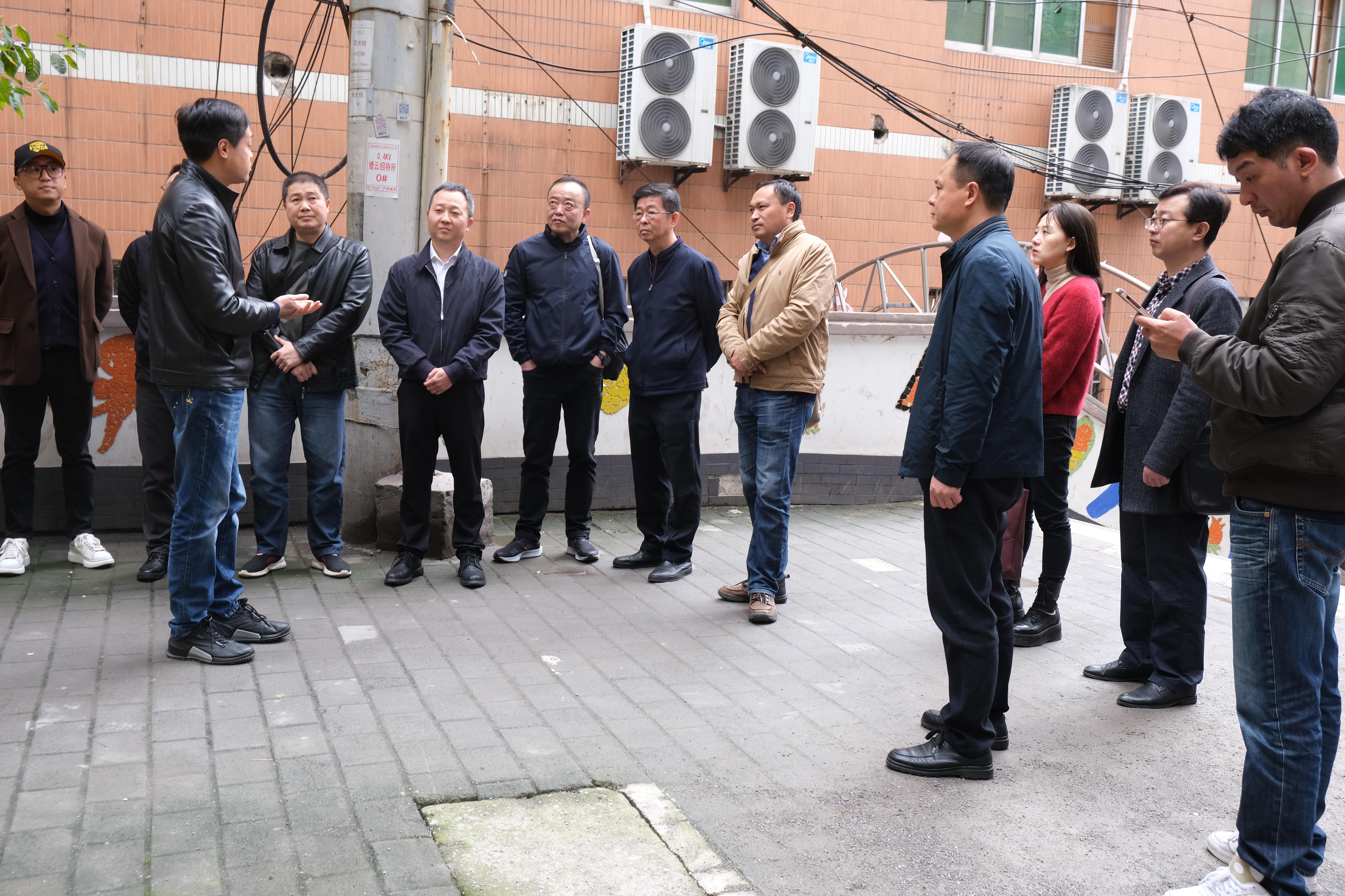 融智提能——北碚區(qū)政協(xié)、區(qū)委統(tǒng)戰(zhàn)部、區(qū)僑聯(lián)領(lǐng)導(dǎo)蒞臨八爪魚互聯(lián)網(wǎng)產(chǎn)業(yè)園考察指導(dǎo)